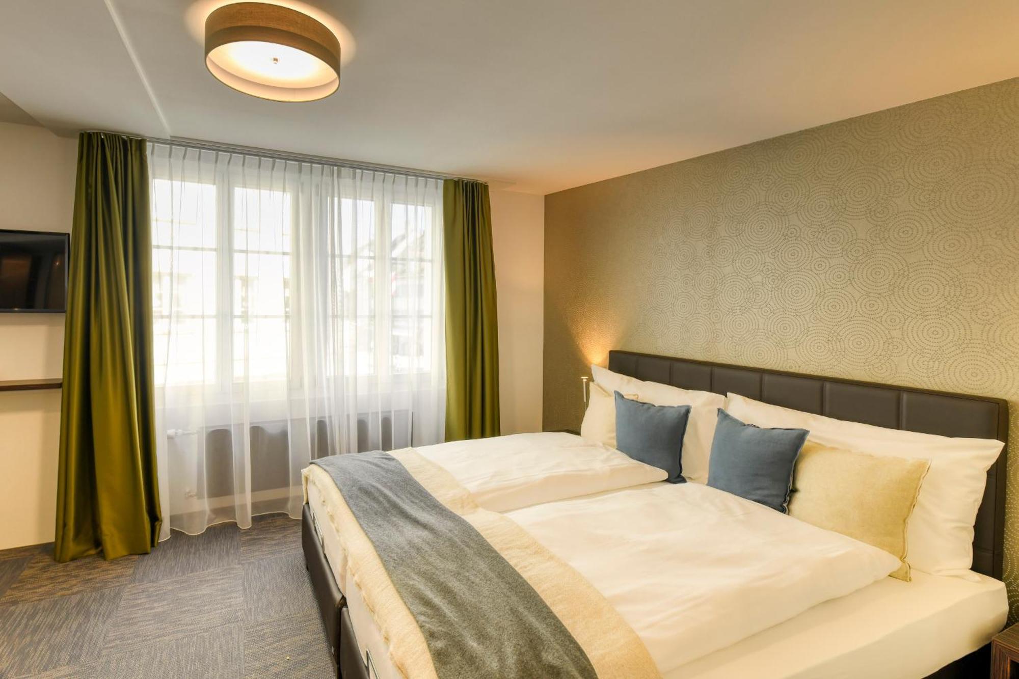 Boutique Hotel Reiser Altdorf Εξωτερικό φωτογραφία