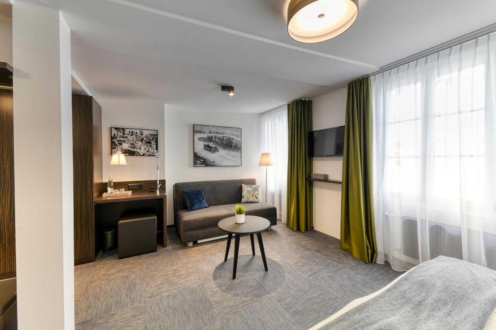 Boutique Hotel Reiser Altdorf Εξωτερικό φωτογραφία