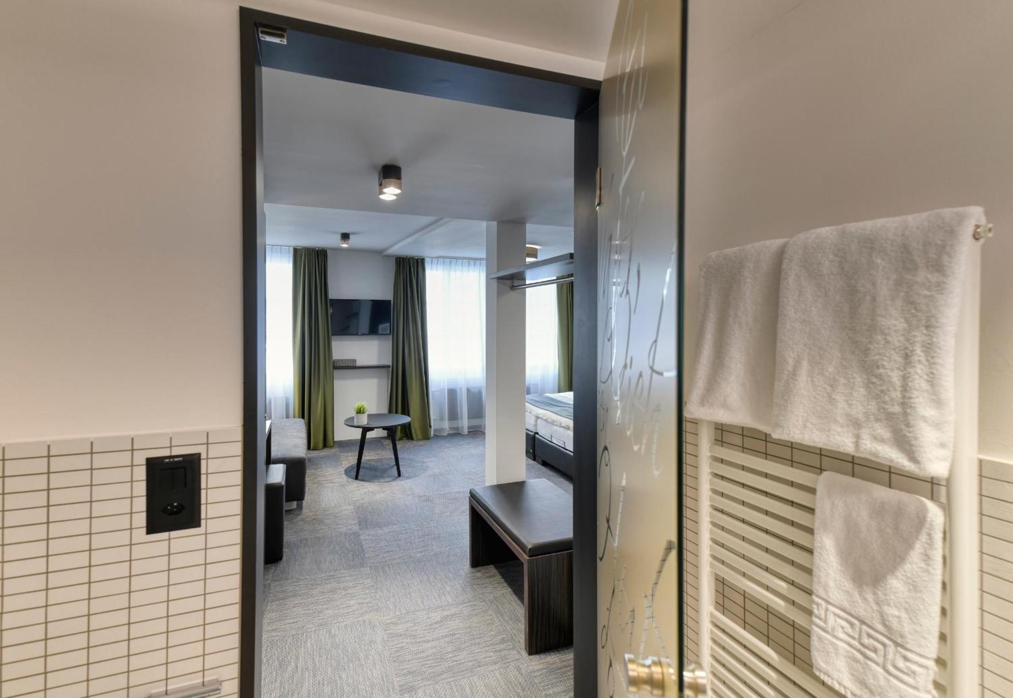 Boutique Hotel Reiser Altdorf Εξωτερικό φωτογραφία