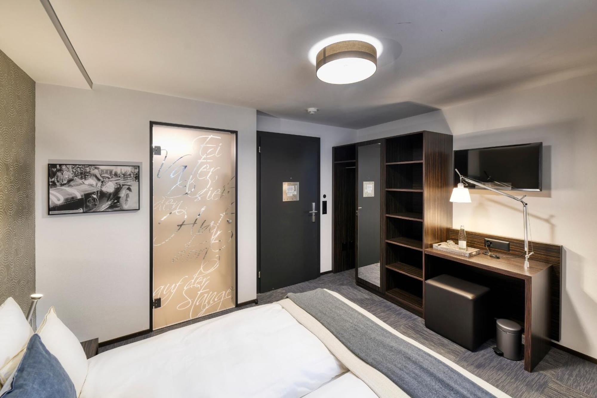 Boutique Hotel Reiser Altdorf Εξωτερικό φωτογραφία